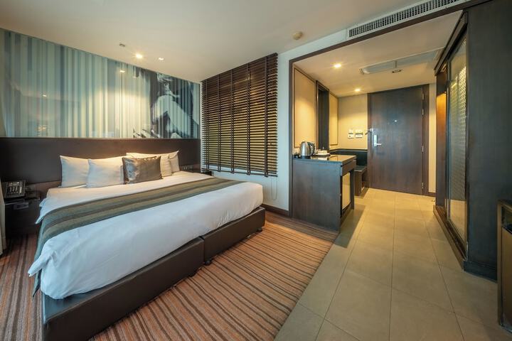 Room 43 of 127