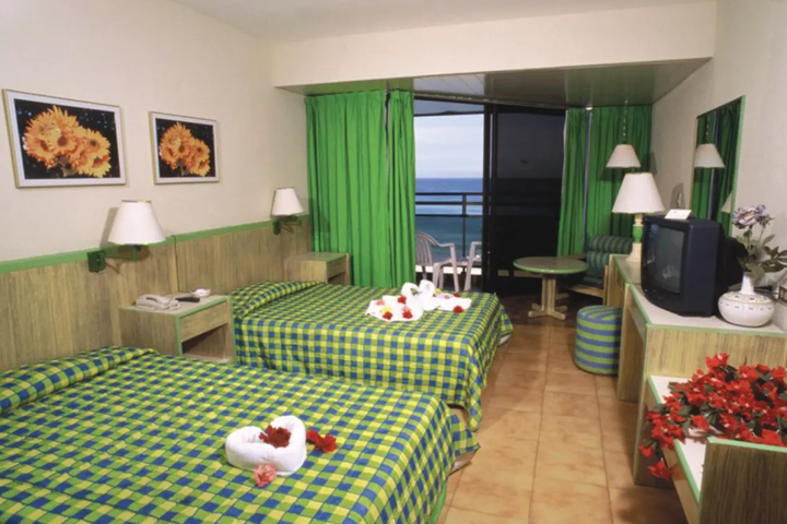 Room 3 of 19