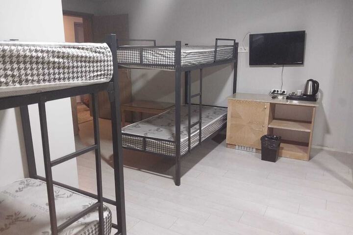 Room 83 of 116