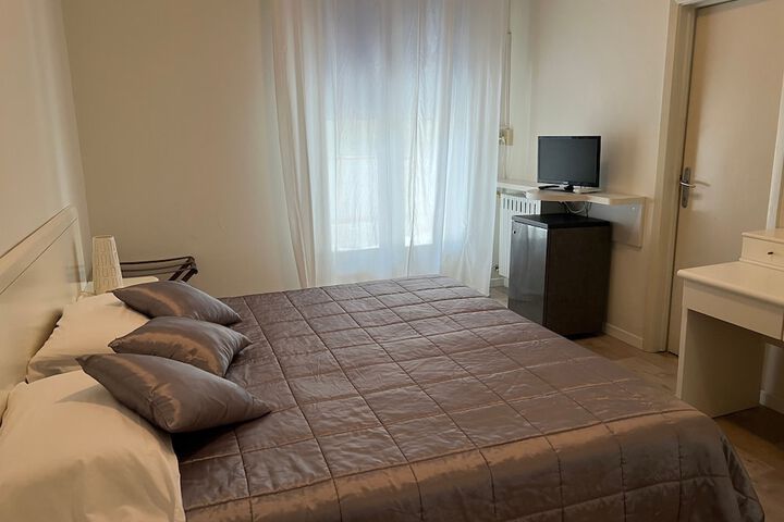 Room 64 of 154