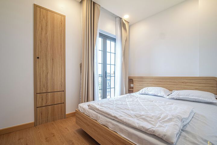 Room 5 of 23