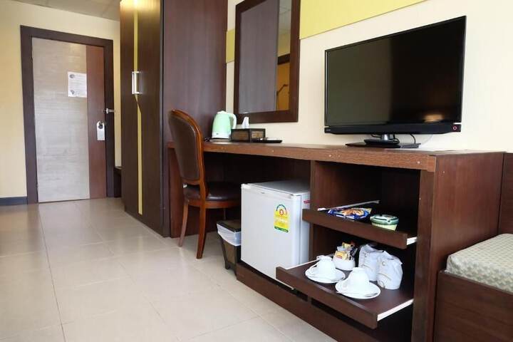 Room 17 of 38
