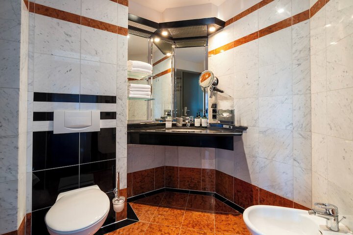 Bath Interior