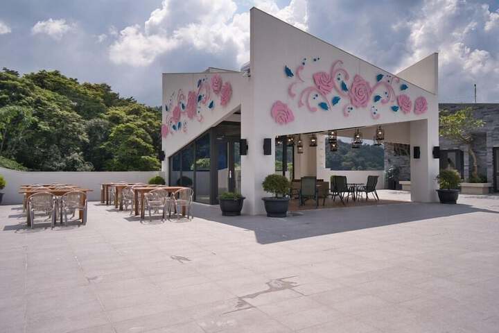 Terrace/Patio 16 of 16