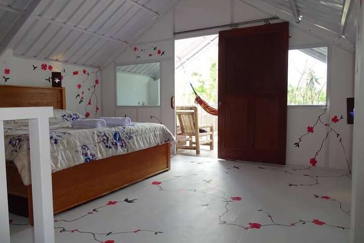 Room 4 of 13