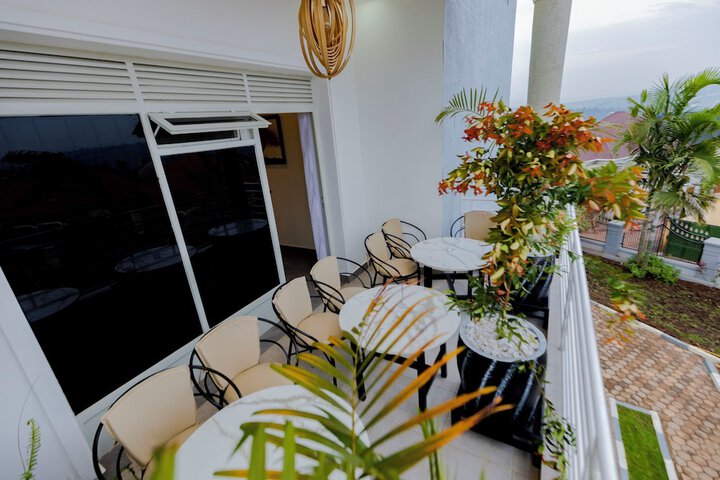 Terrace/Patio 92 of 94