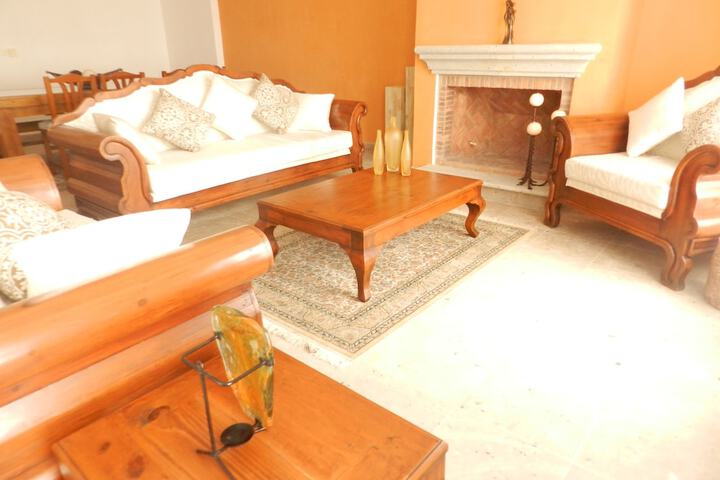 Room 13 of 22