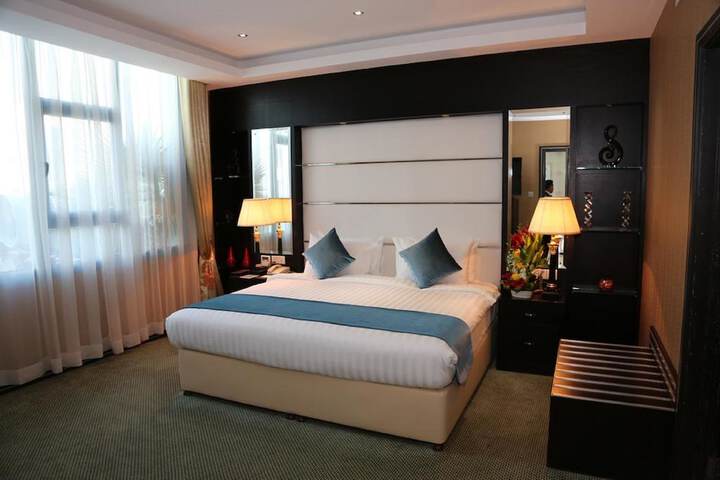 Room 13 of 62