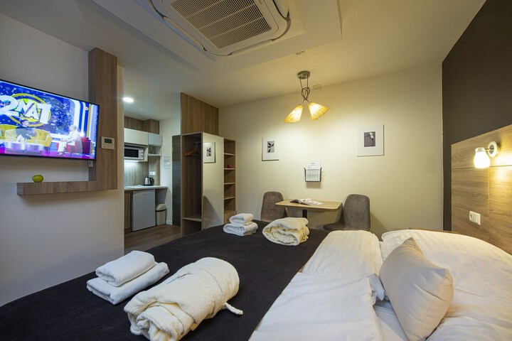 Room 14 of 47