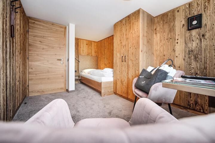 Room 30 of 56
