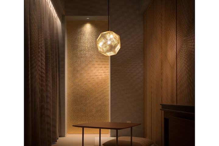 Room 18 of 37