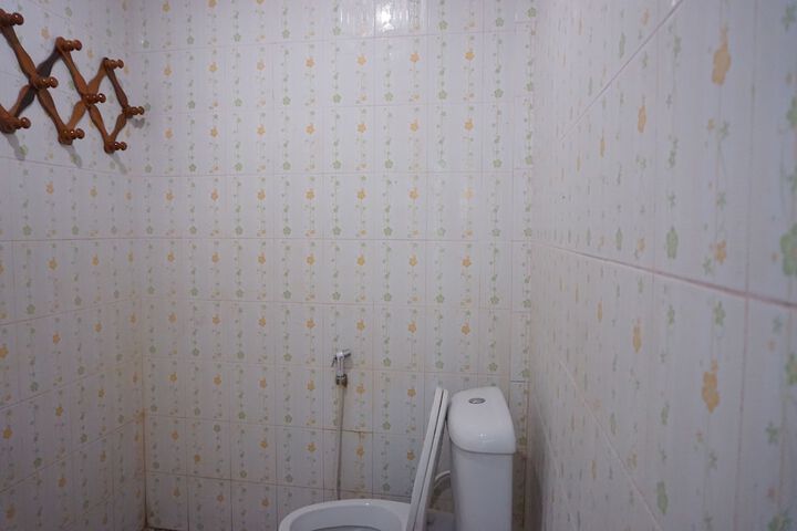 Room 12 of 35