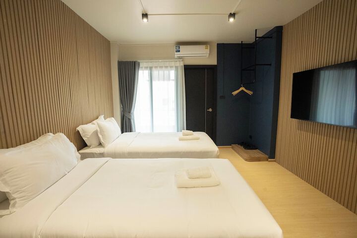 Room 47 of 96