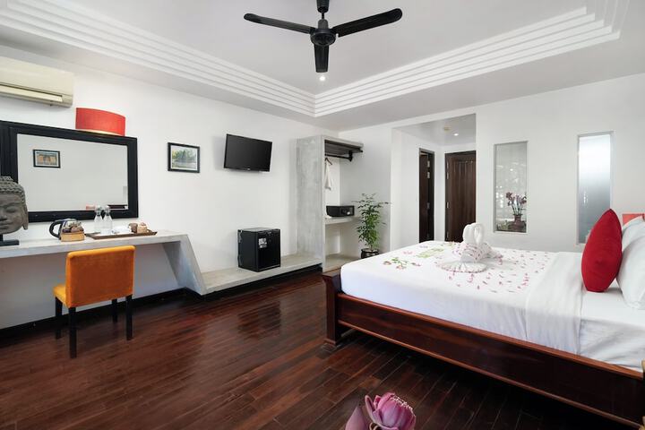 Room 56 of 132