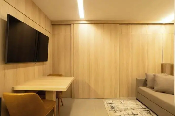 Room 3 of 11