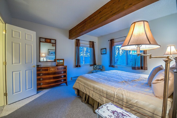 Room 13 of 172