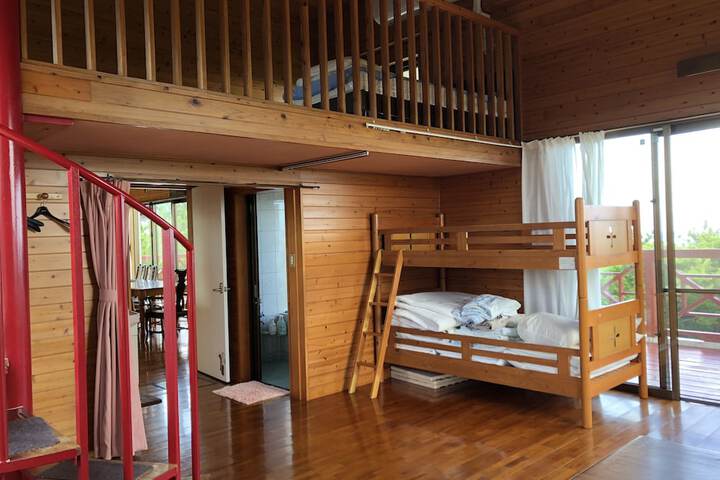 Room 6 of 32