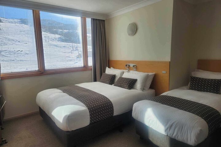 Room 12 of 65