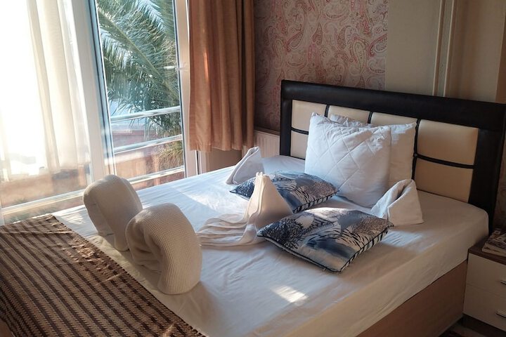 Room 5 of 70