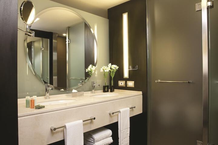 Bathroom Interior Photo