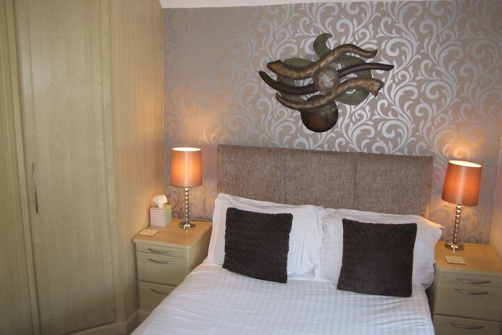 Room 8 of 53