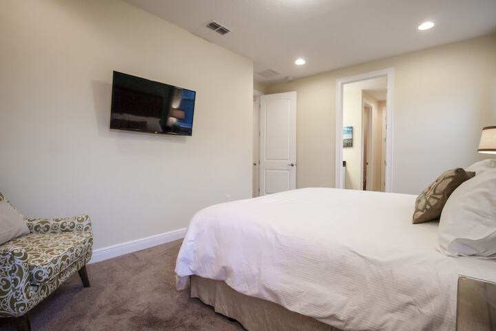 Room 12 of 52