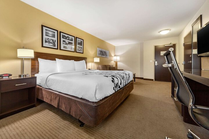 Sleep Inn &amp; Suites Grand Forks Alerus Center Grand Forks | Bookonline.com