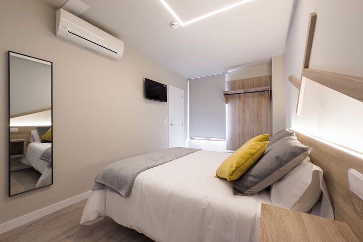 Room 40 of 84