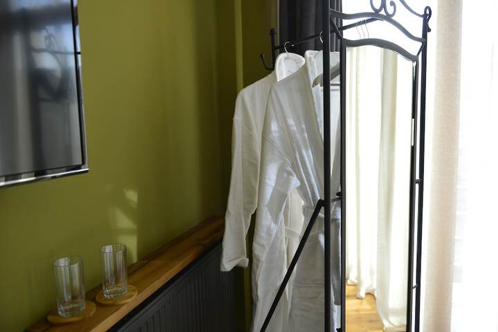 Room 19 of 52