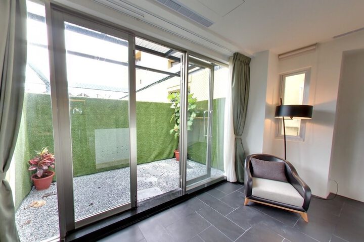 Room 45 of 93