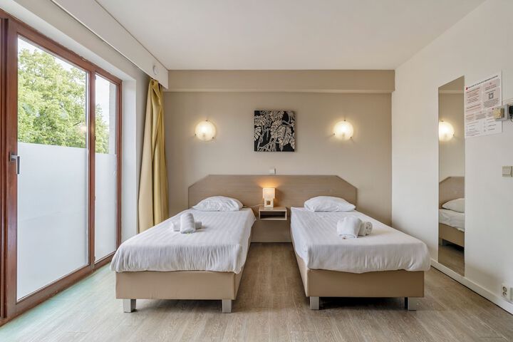 Room 21 of 60