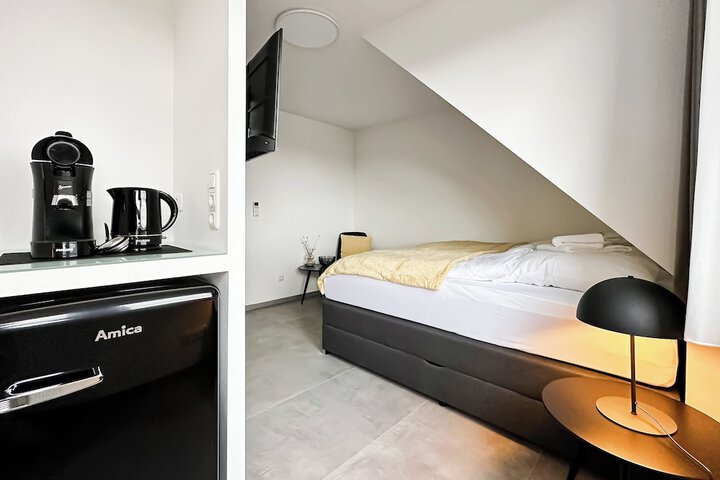 Room 38 of 179
