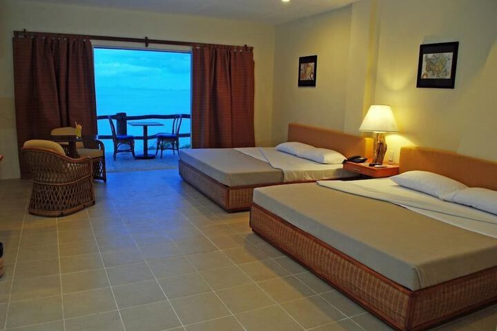 Room 3 of 25