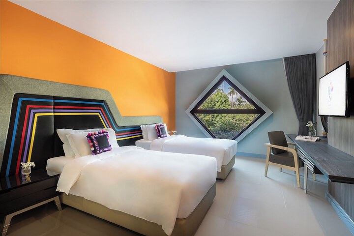 Room 9 of 50