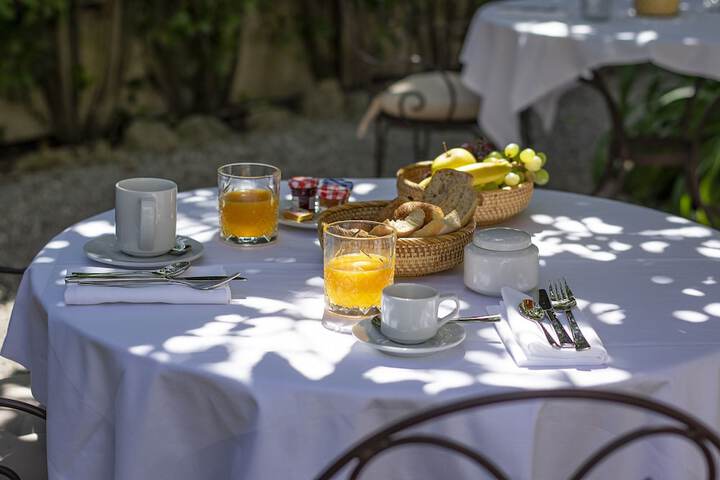 Breakfast/Coffee Service 38 of 55