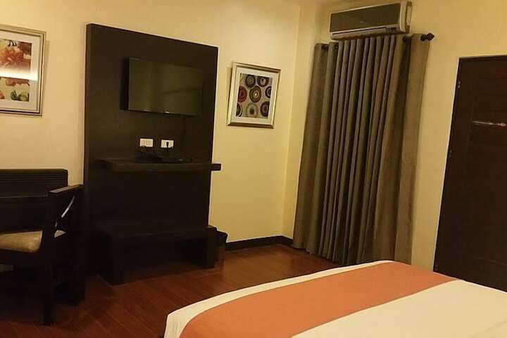 Room amenity