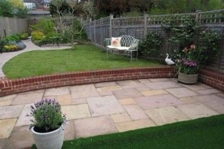 Terrace/Patio 2 of 18