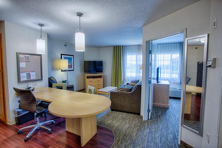 1 Queen Studio Suite (14 of 42)
