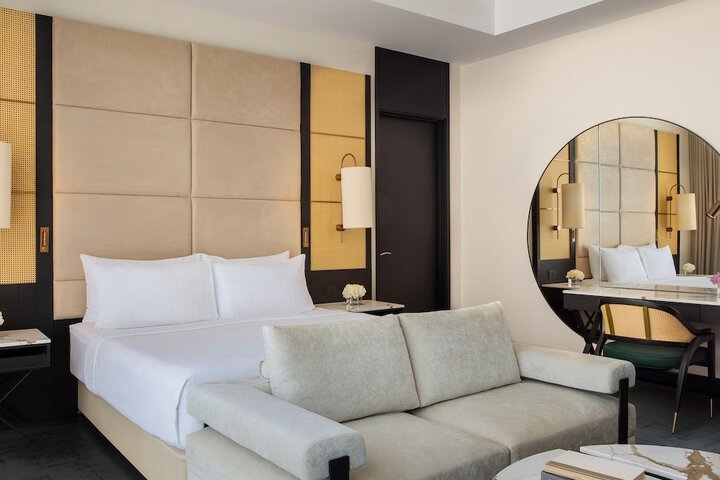 Room 10 of 55
