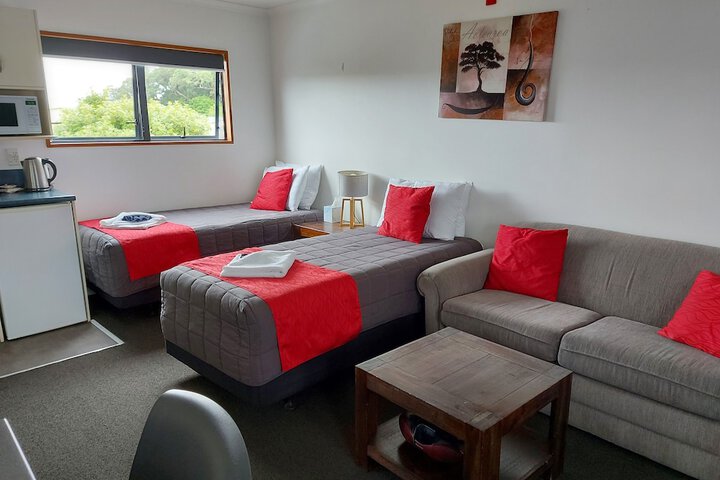 Room 19 of 38