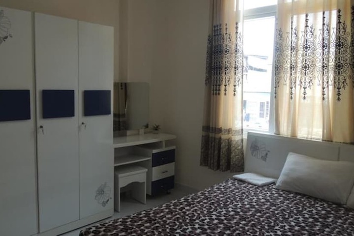 Room 14 of 34