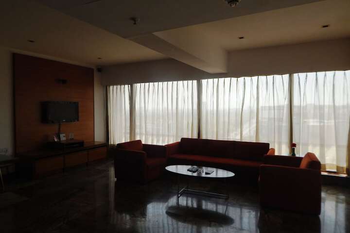 Room 53 of 125