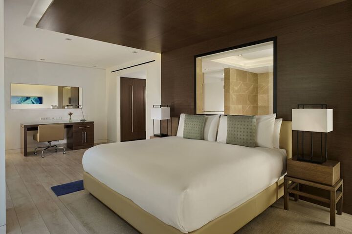 Room 50 of 158