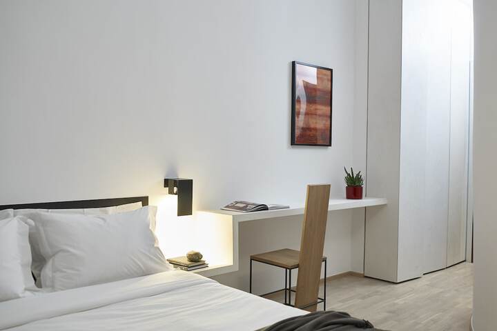 Room 3 of 71