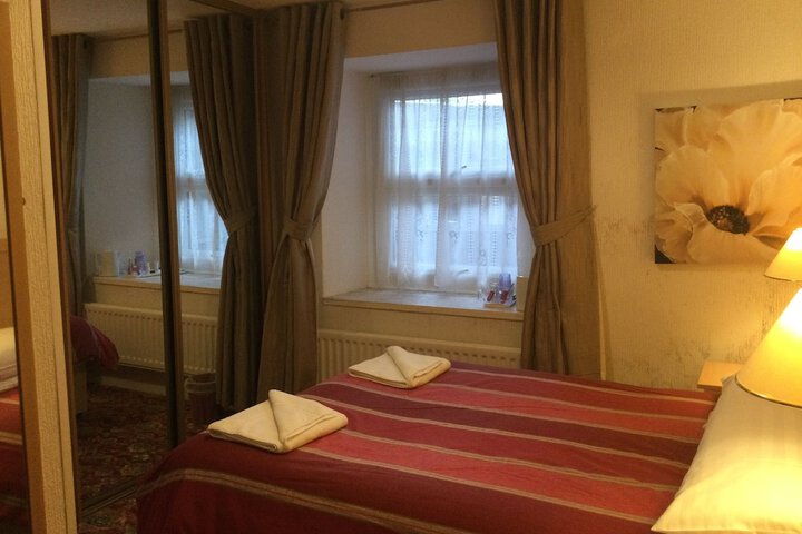 Room 68 of 170