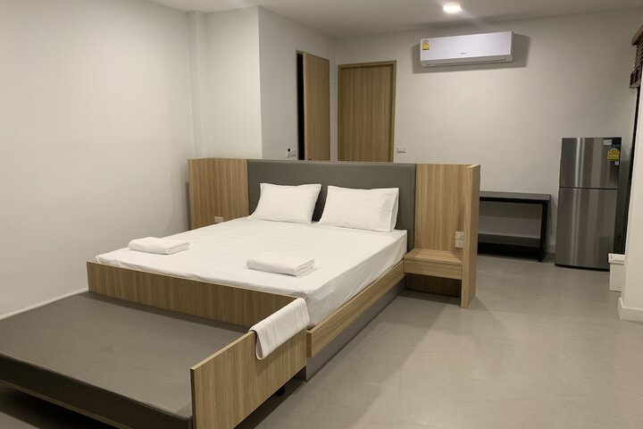 Room 3 of 38