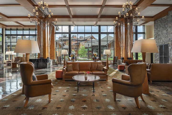 Hotel Lobby
