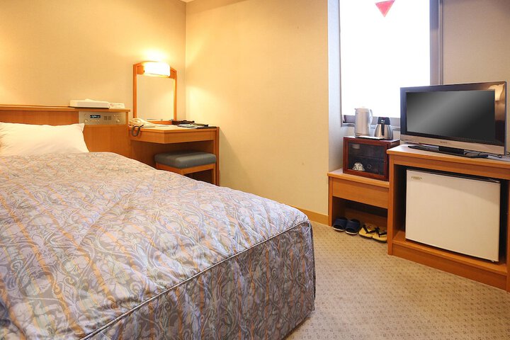 Room 9 of 30