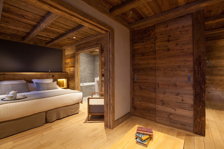 Room 6 of 75