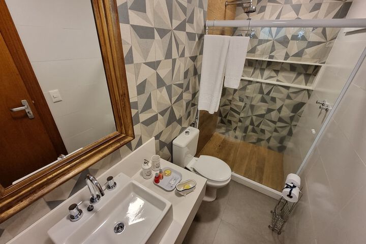 Room 80 of 152